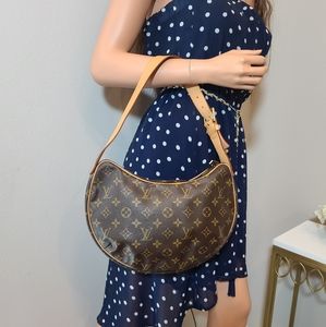 Louis Vuitton Croissant MM